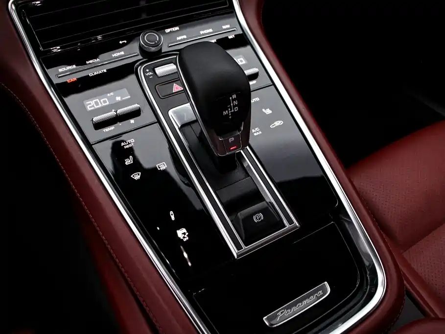 Porsche Panamera — фото 10