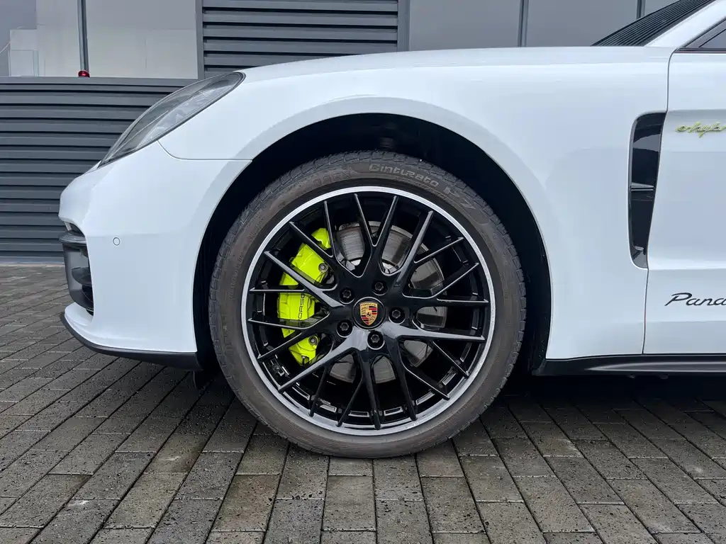 Porsche Panamera Hybrid — фото 17