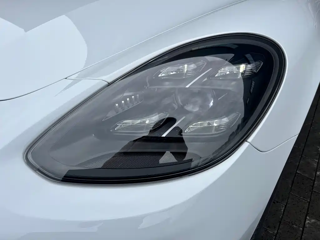 Porsche Panamera Hybrid — фото 21