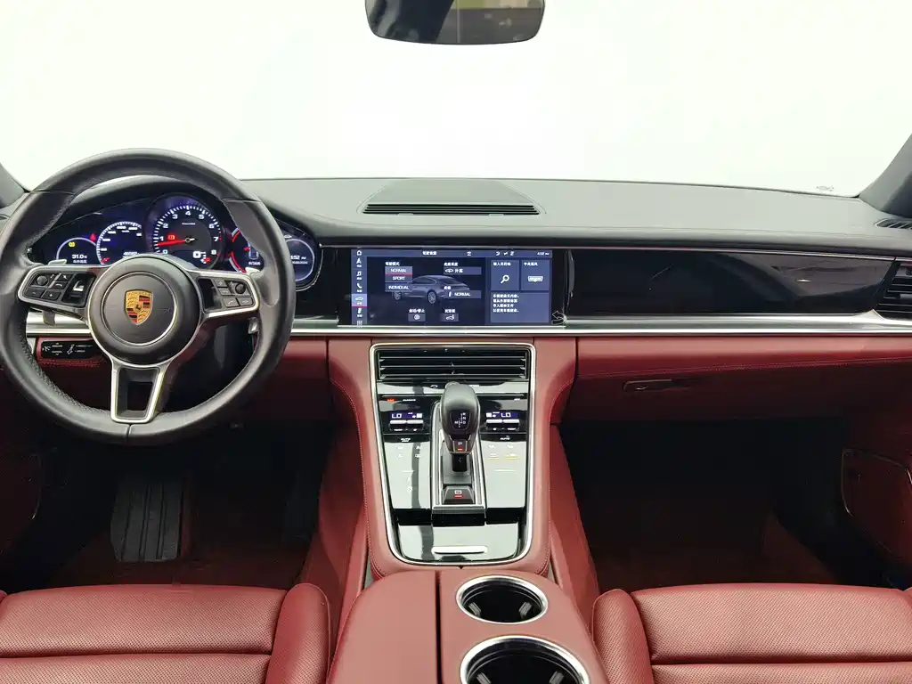 Porsche Panamera — фото 10