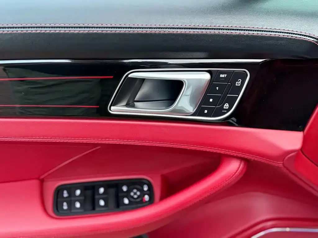 Porsche Panamera — фото 10