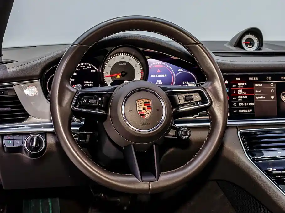 Porsche Panamera — фото 15