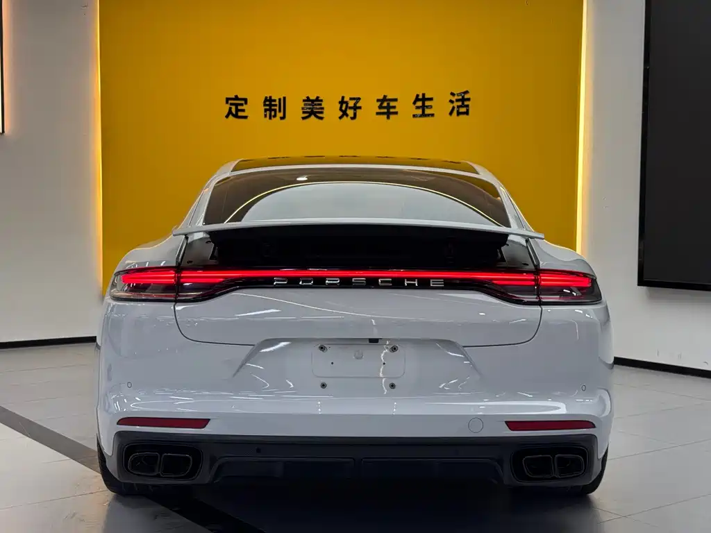 Porsche Panamera — фото 19