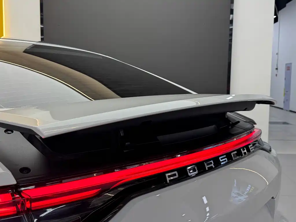 Porsche Panamera — фото 24