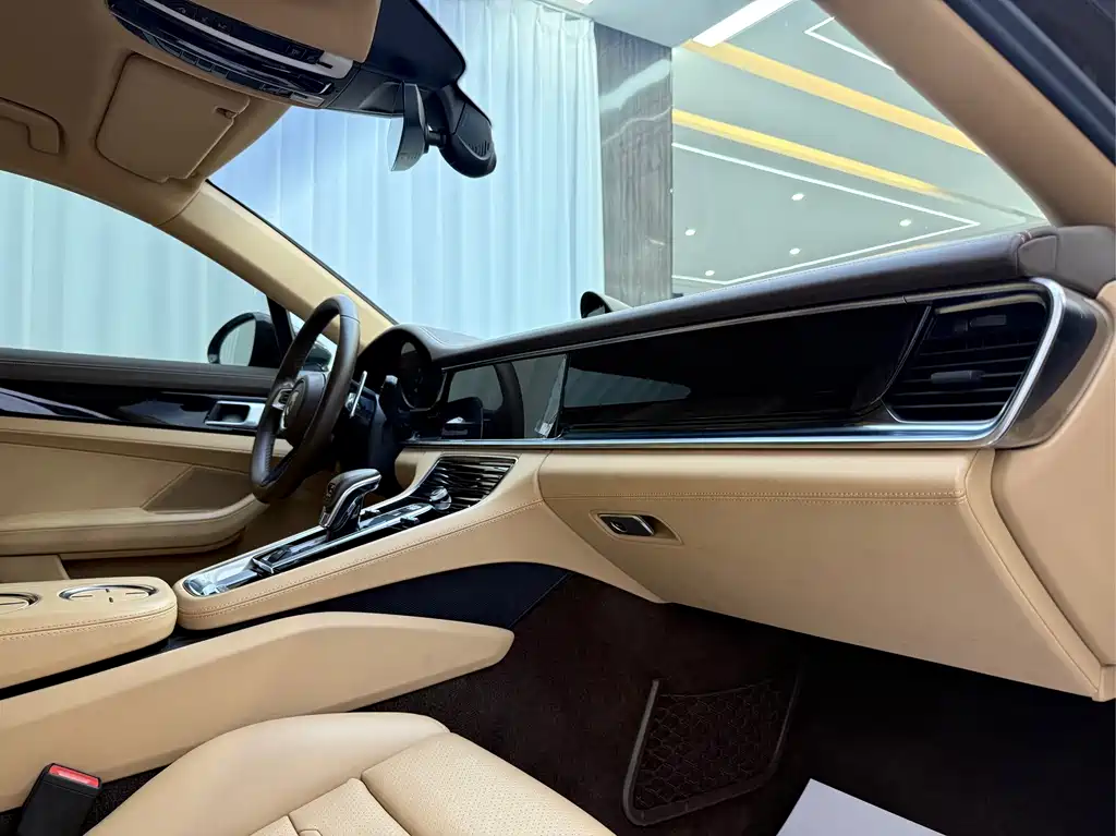 Porsche Panamera — фото 13