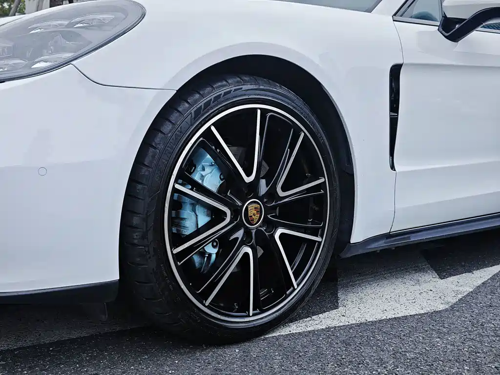 Porsche Panamera — фото 4