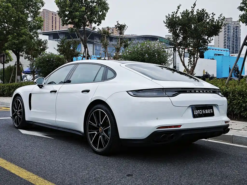 Porsche Panamera — фото 6