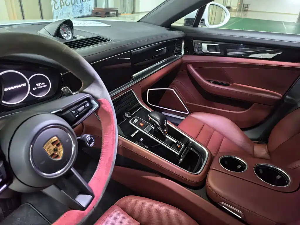 Porsche Panamera — фото 15