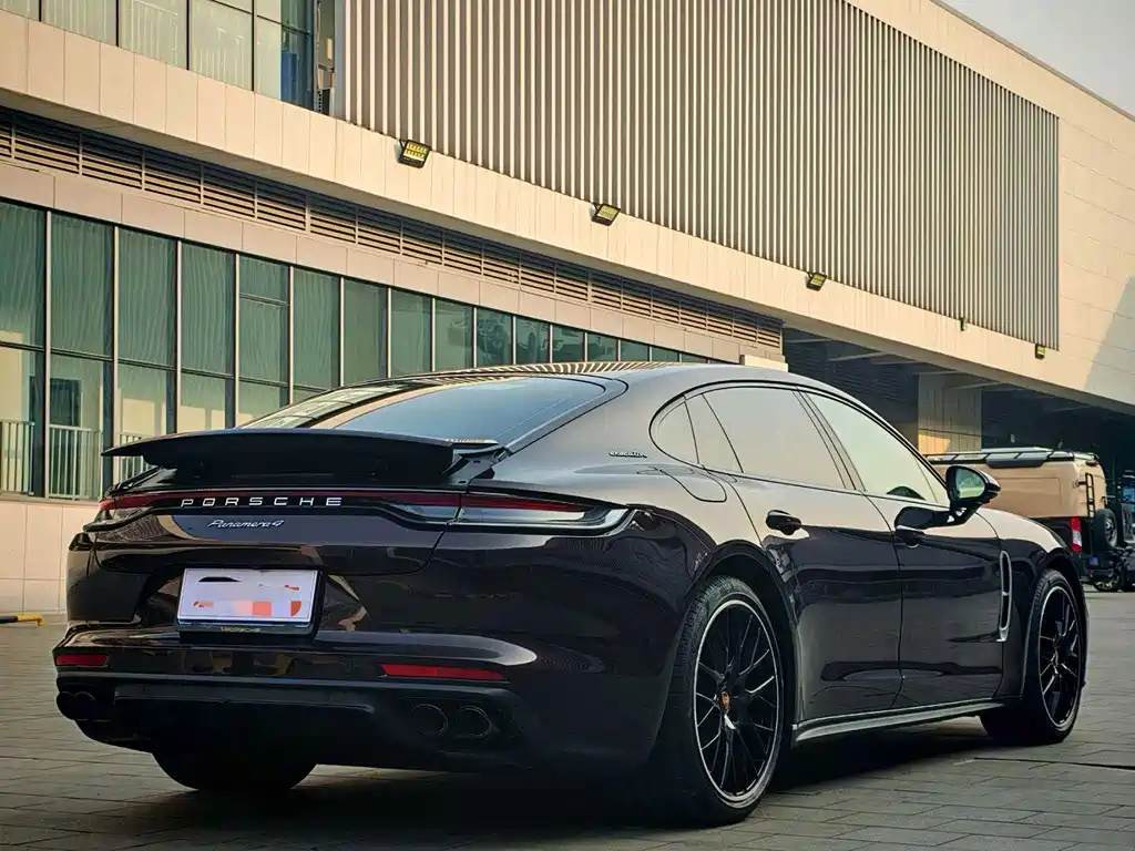 Porsche Panamera — фото 6