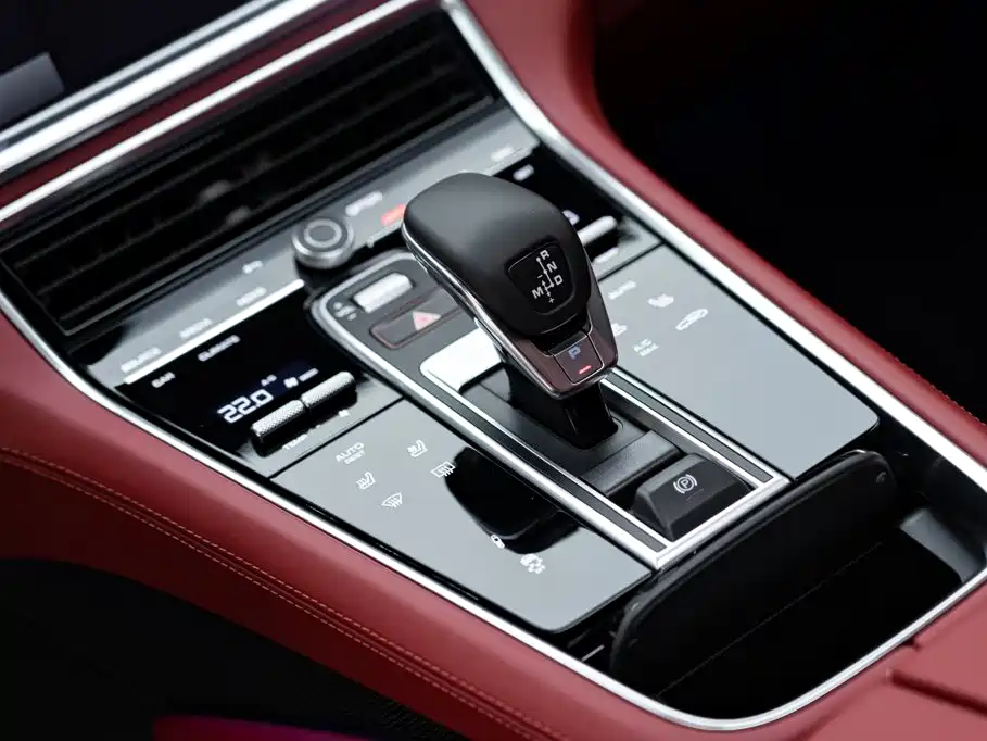 Porsche Panamera — фото 17