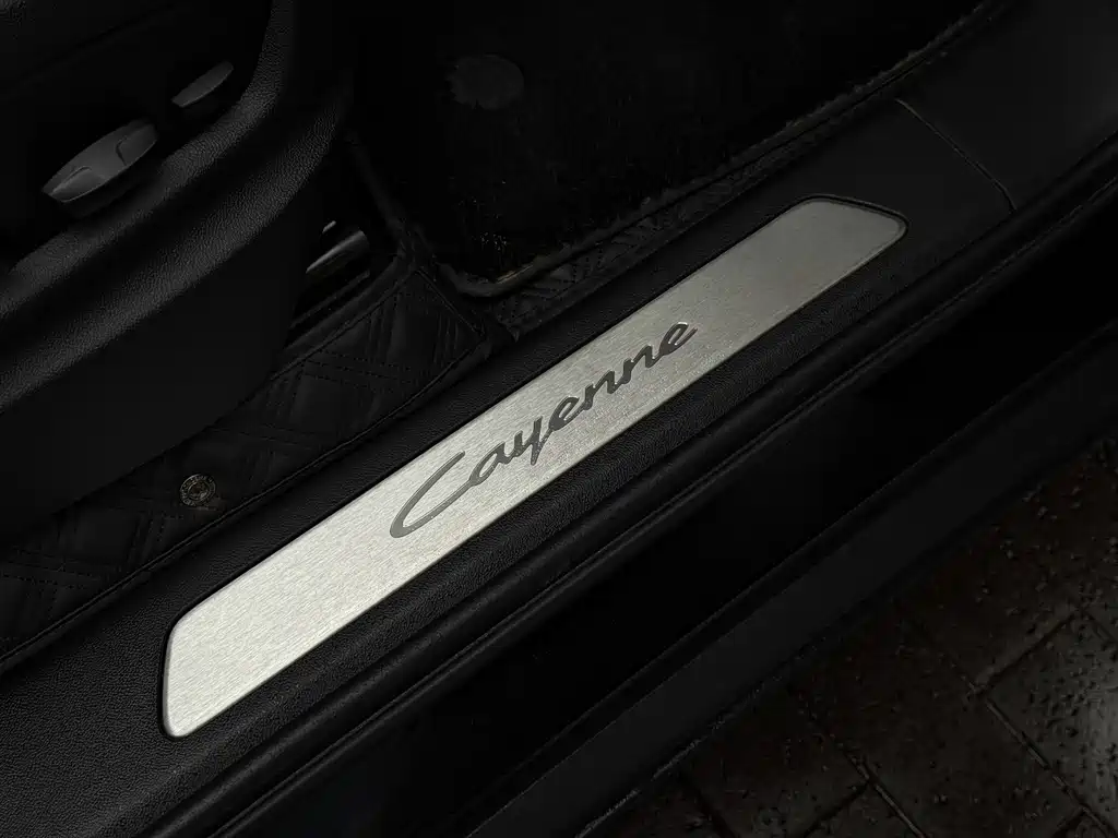 Porsche Cayenne — фото 18