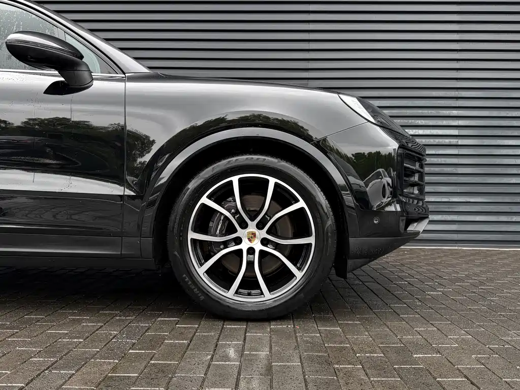 Porsche Cayenne — фото 9