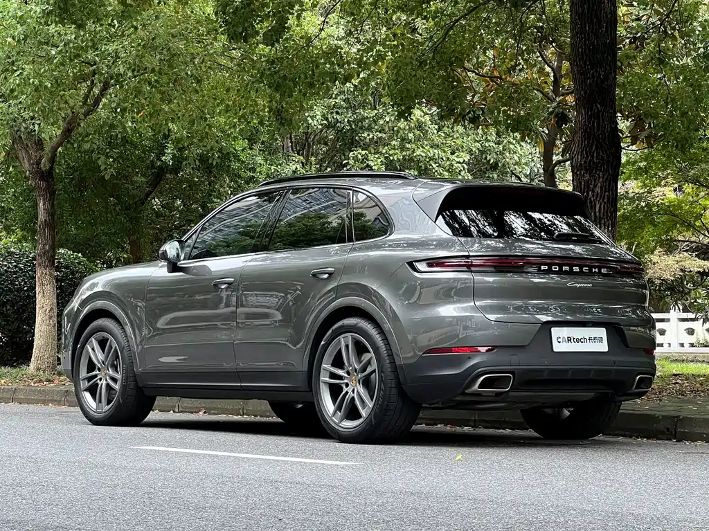 Porsche Cayenne — фото 24