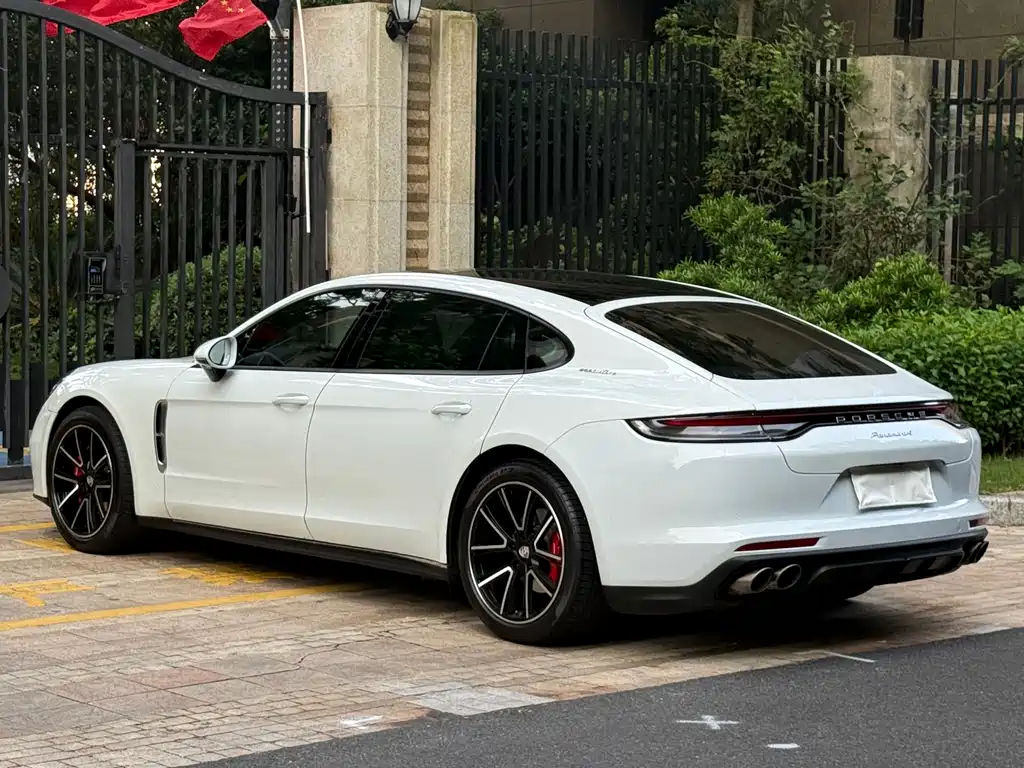Porsche Panamera — фото 4