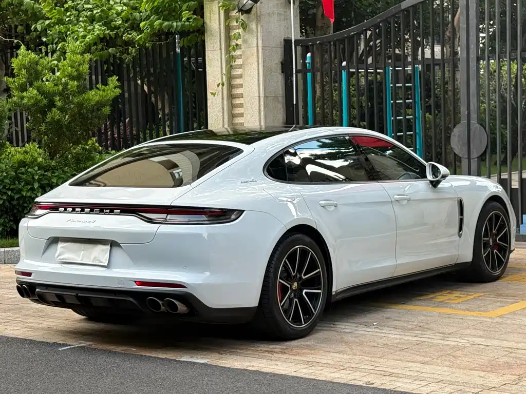 Porsche Panamera — фото 5