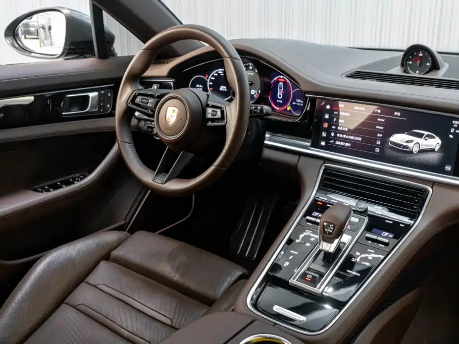 Porsche Panamera — фото 29