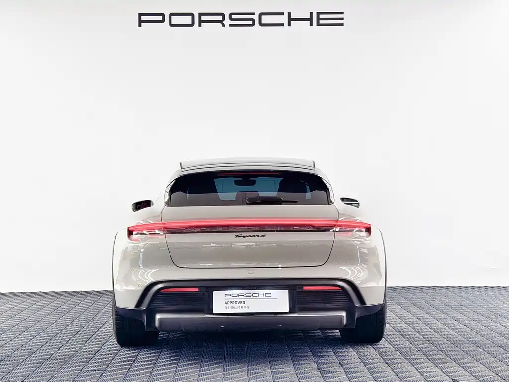 Porsche Taycan — фото 6
