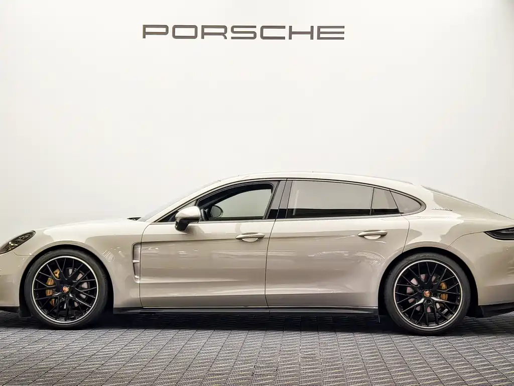 Porsche Panamera — фото 5