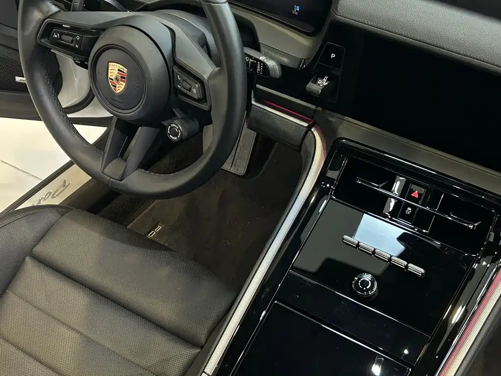 Porsche Panamera — фото 15