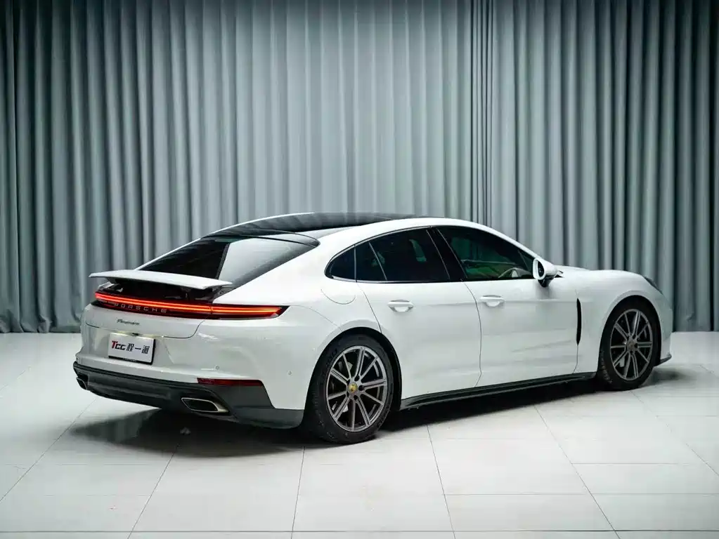 Porsche Panamera — фото 5