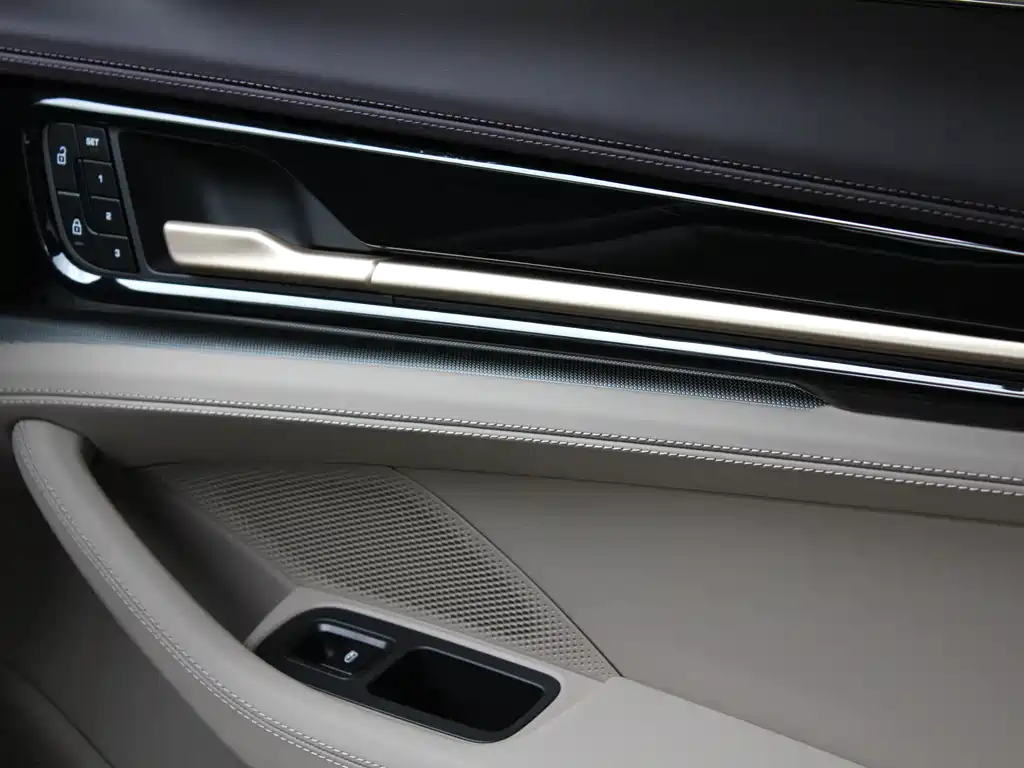 Porsche Panamera — фото 14