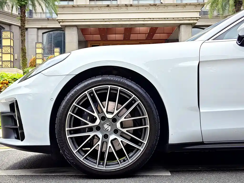 Porsche Panamera — фото 6