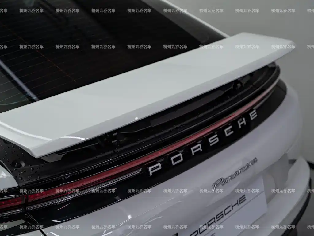 Porsche Panamera — фото 13