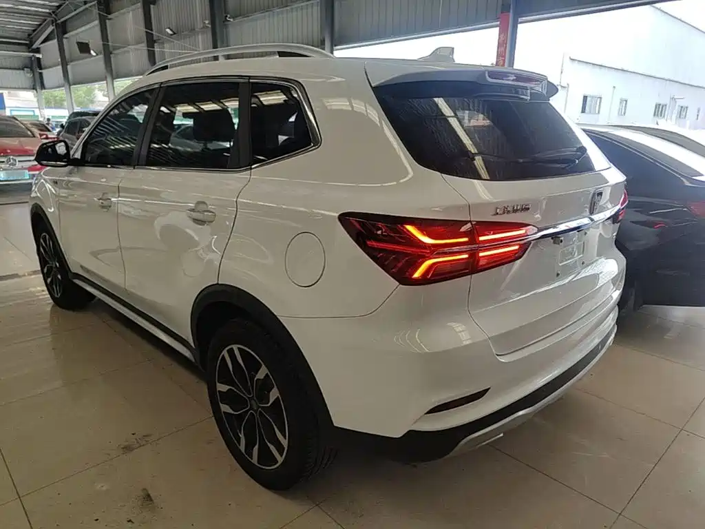 Roewe RX5 — фото 5