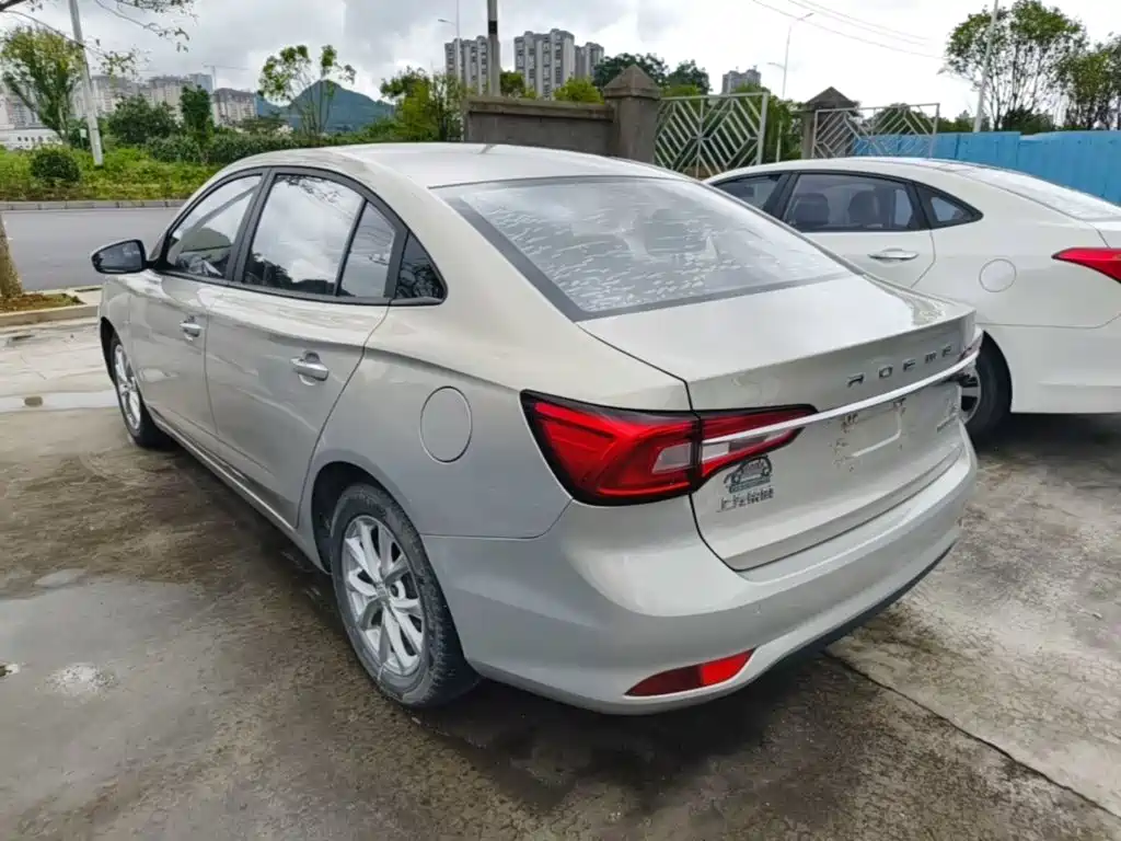 Roewe i5 — фото 23