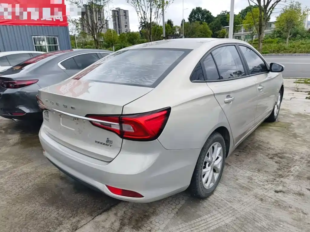 Roewe i5 — фото 5