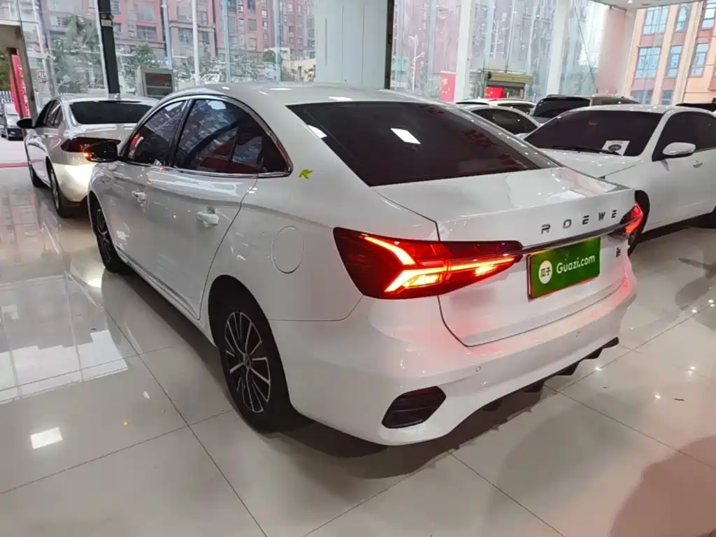 Roewe i5 — фото 5