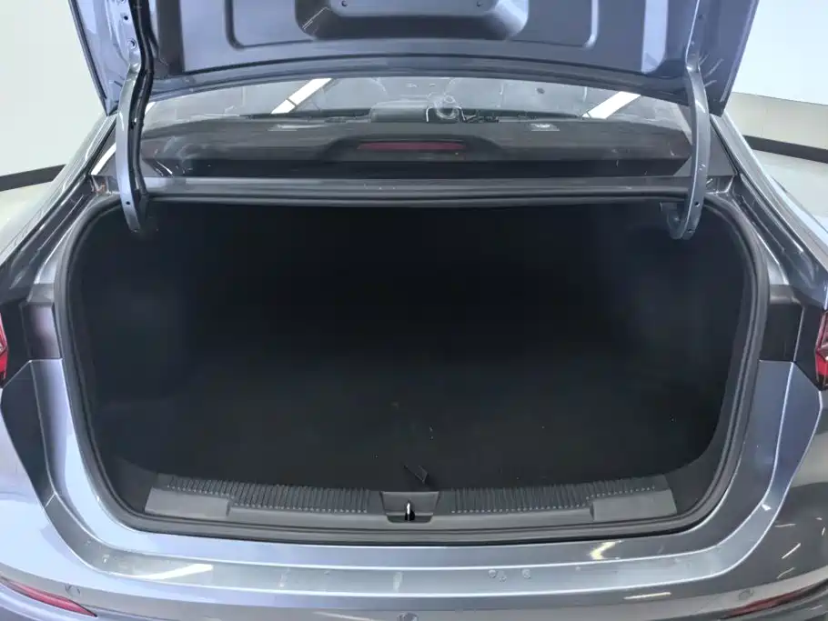 Roewe i5 — фото 4