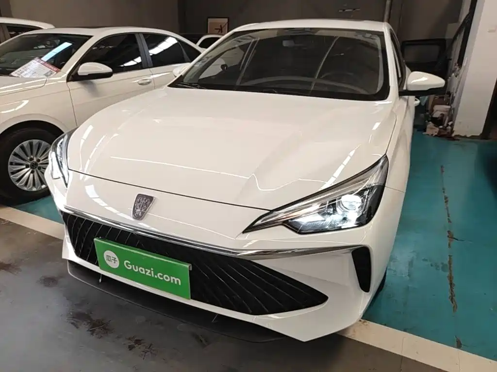 Roewe i5
