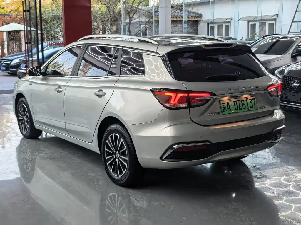 Roewe Ei5 — фото 5