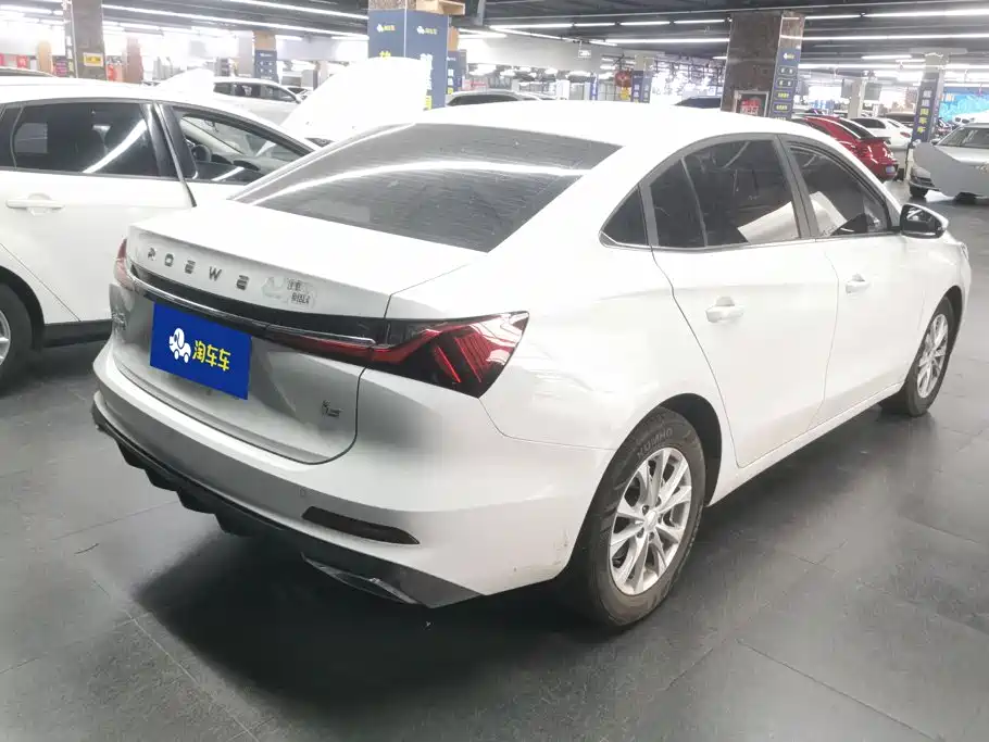 Roewe i5 — фото 3