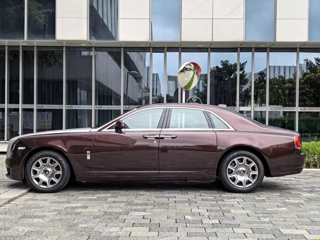 Rolls-Royce Ghost — фото 6