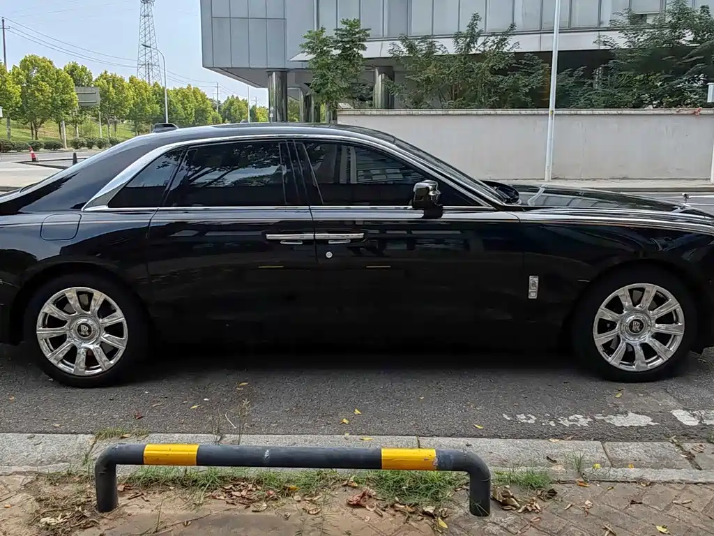 Rolls-Royce Ghost — фото 3