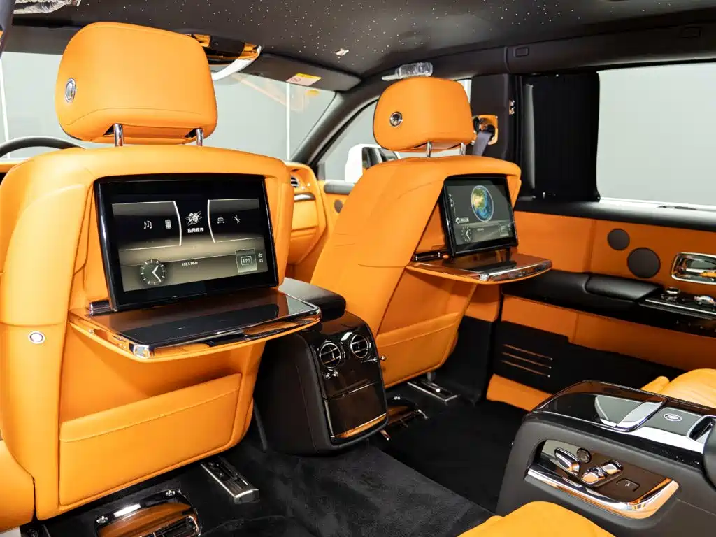 Rolls-Royce Phantom — фото 15
