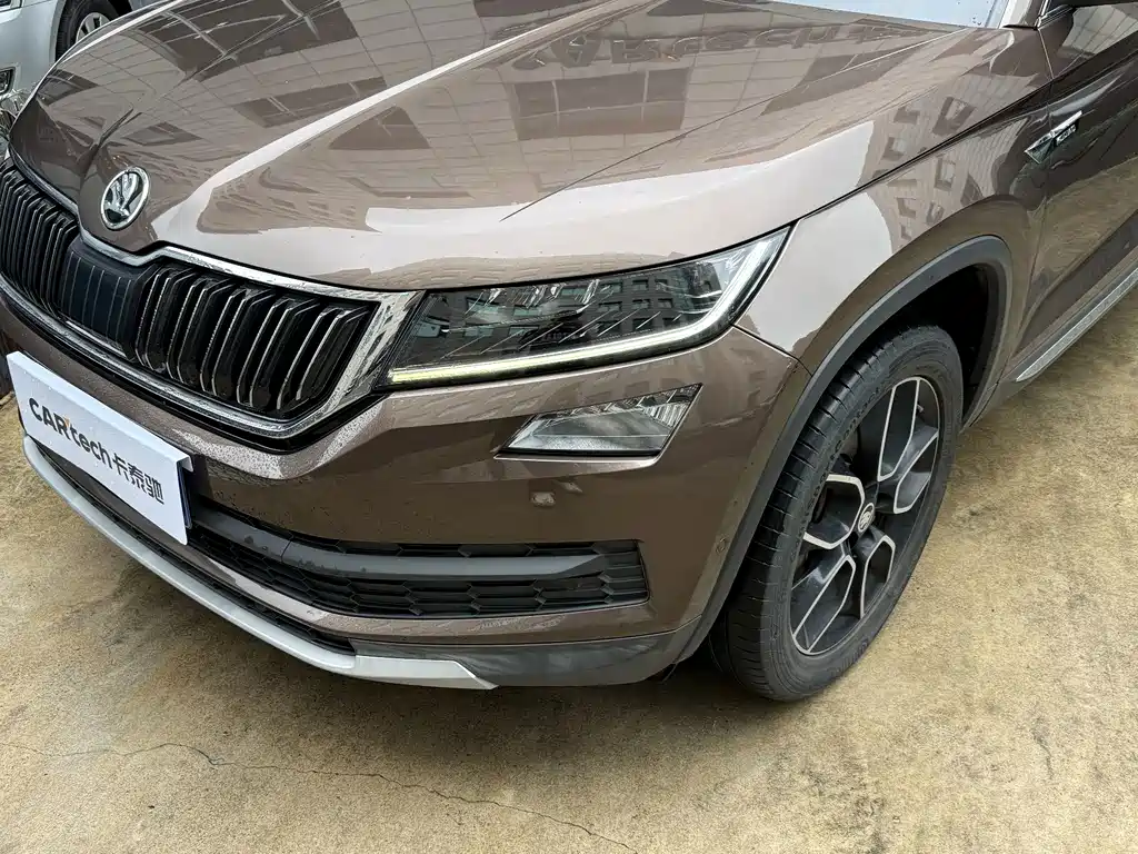 Skoda Kodiaq — фото 5