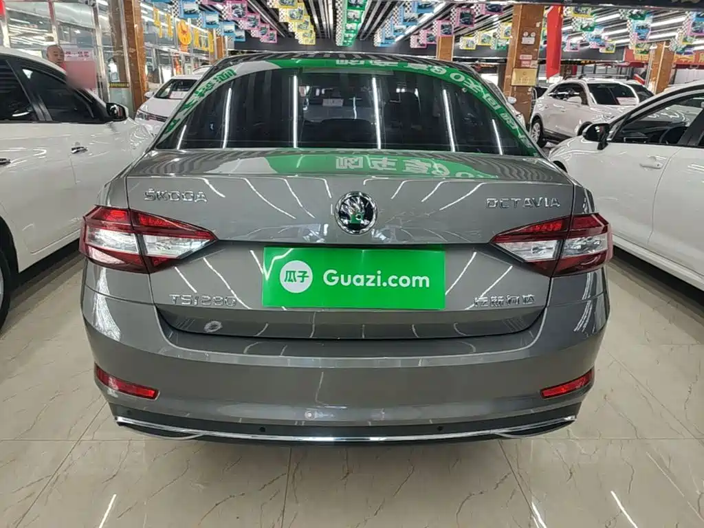 Skoda Octavia — фото 6