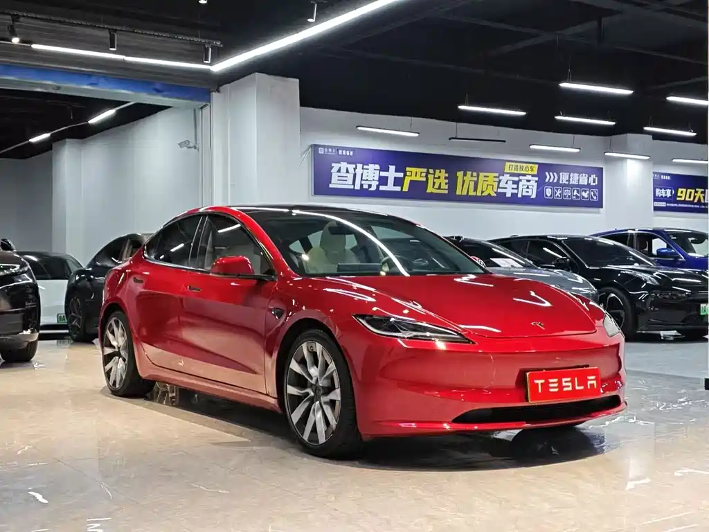 Tesla Model 3 — фото 3