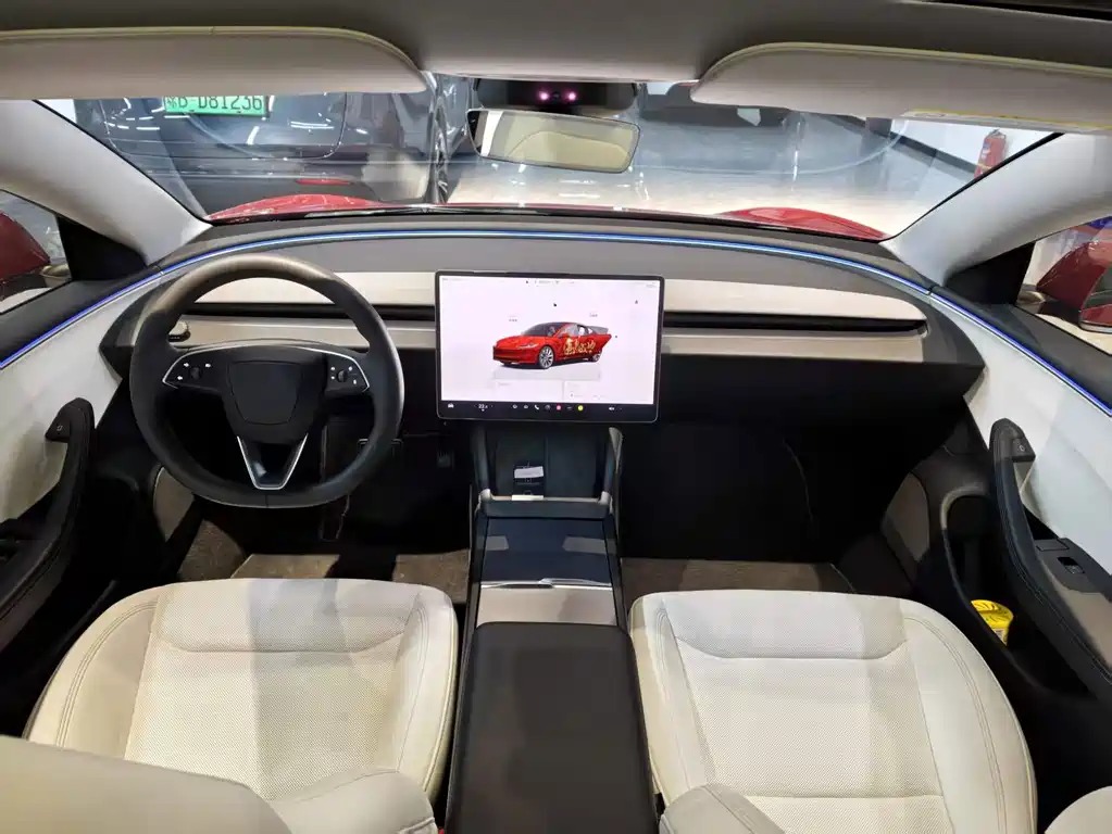 Tesla Model 3 — фото 5