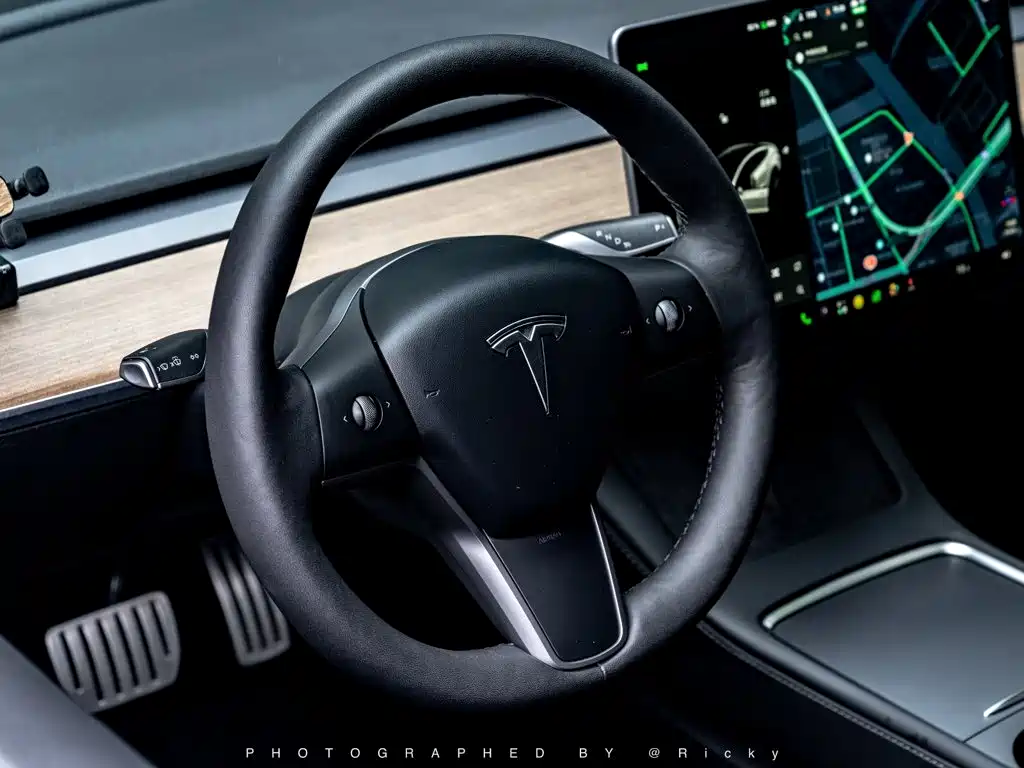 Tesla Model 3 — фото 5