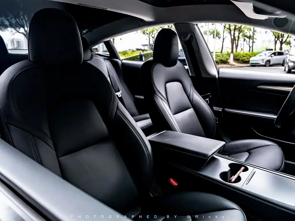 Tesla Model 3 — фото 10