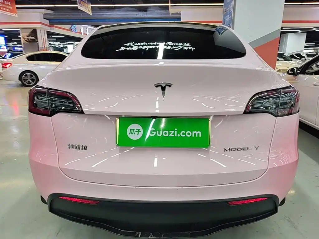 Tesla Model Y — фото 6