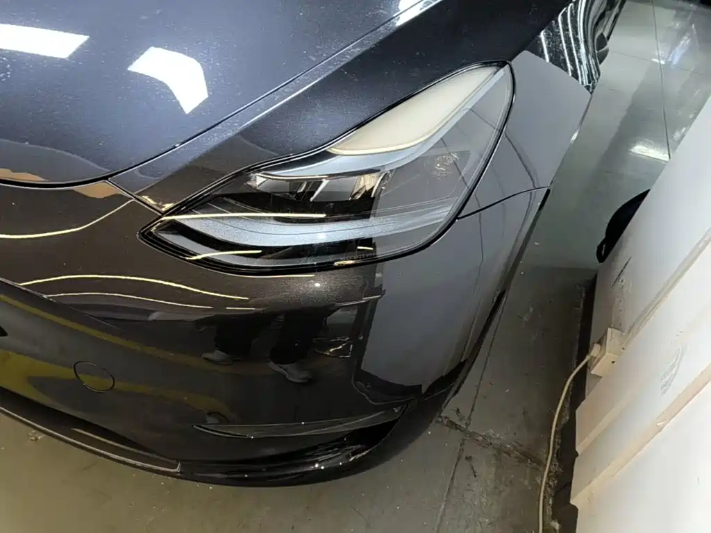 Tesla Model Y — фото 24
