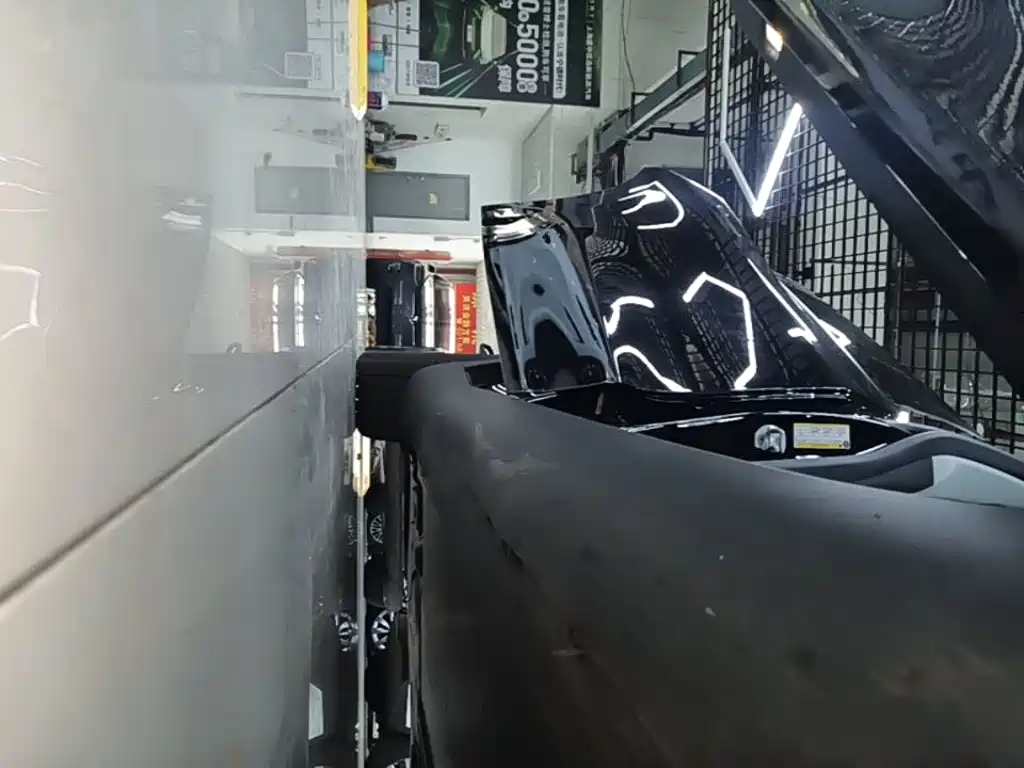 Tesla Model Y — фото 21