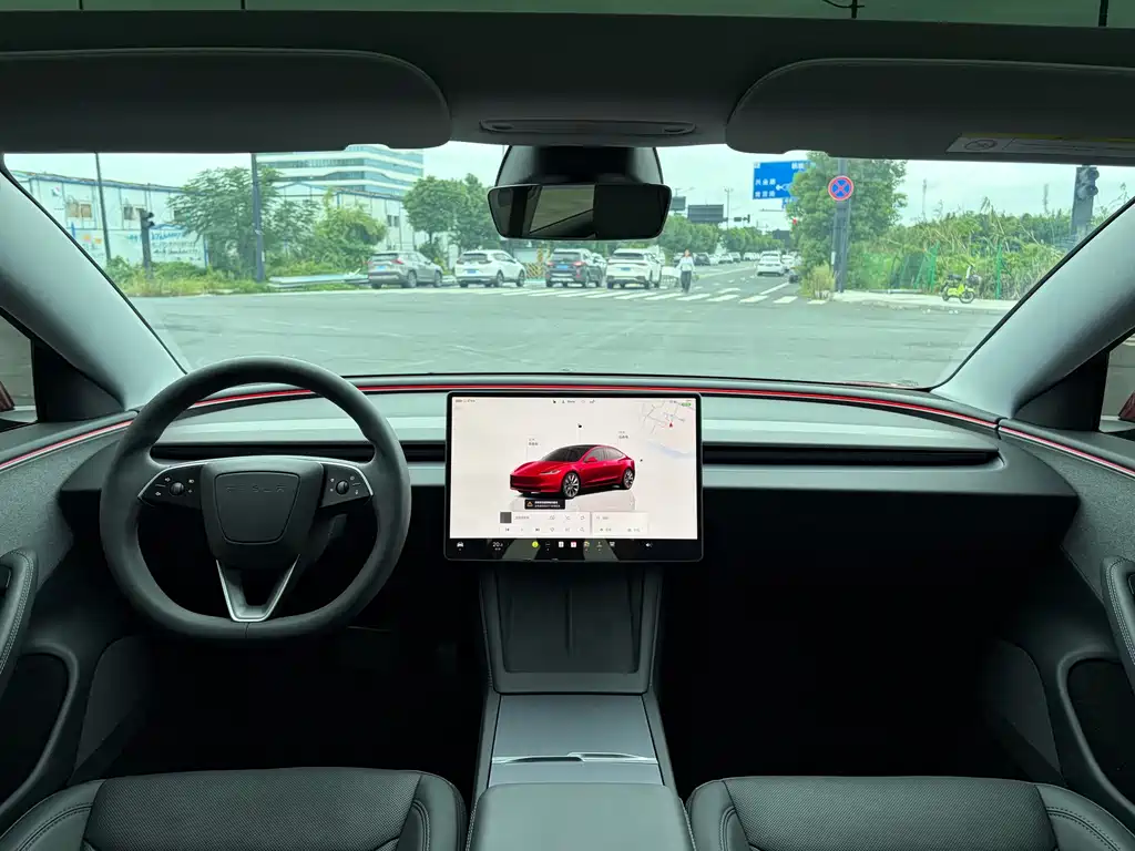 Tesla Model 3 — фото 6