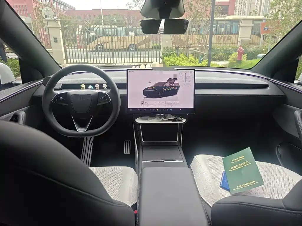 Tesla Model Y — фото 5