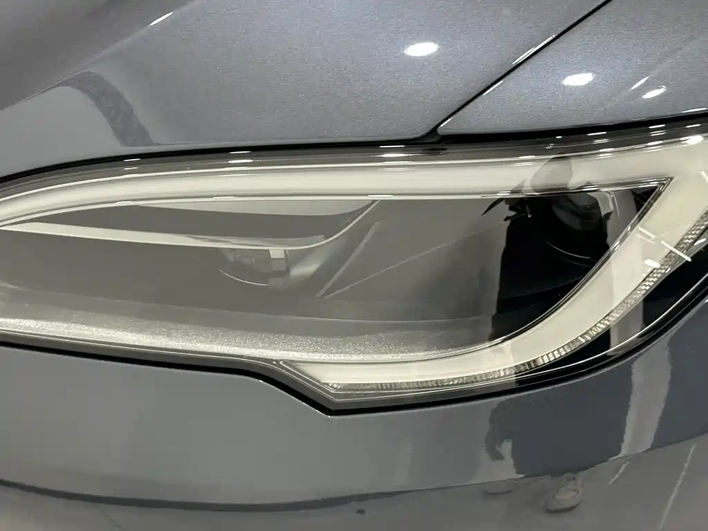 Tesla Model S — фото 9